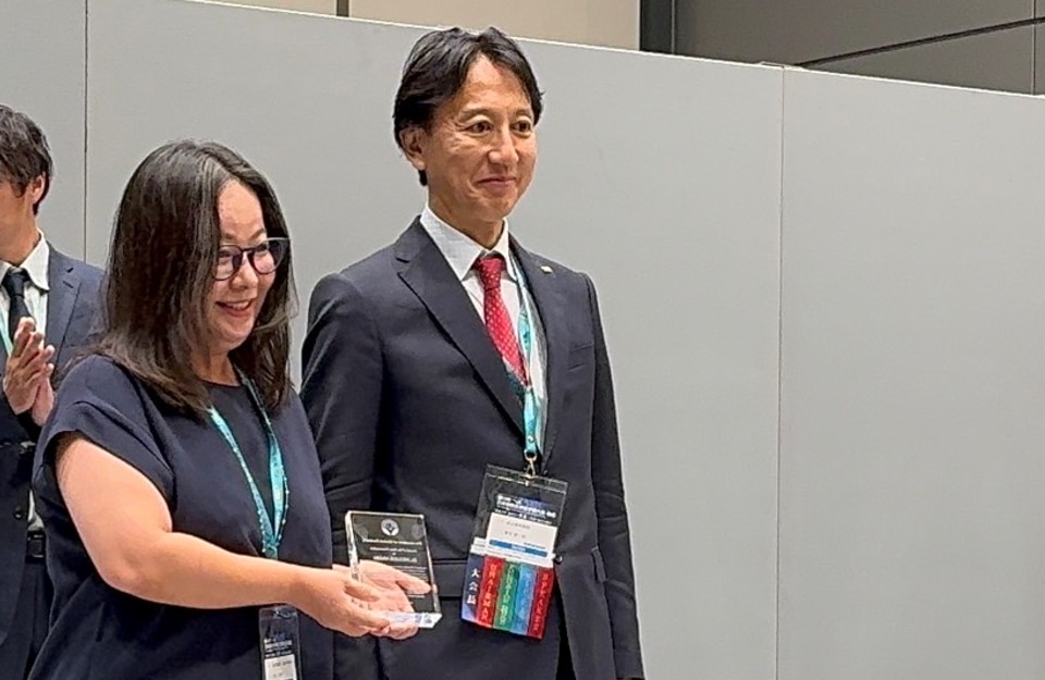 日本顎咬合学会学術大会にて、当院歯科医師・歯科衛生士が発表しました