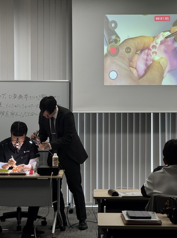 院長中山が、大阪で開催された歯科医師向けインプラントセミナーの講師を担いました【2/15インプラントハンズオンセミナー】 院長中山が、大阪で開催された歯科医師向けインプラントセミナーの講師を担いました【2/15インプラントハンズオンセミナー】
